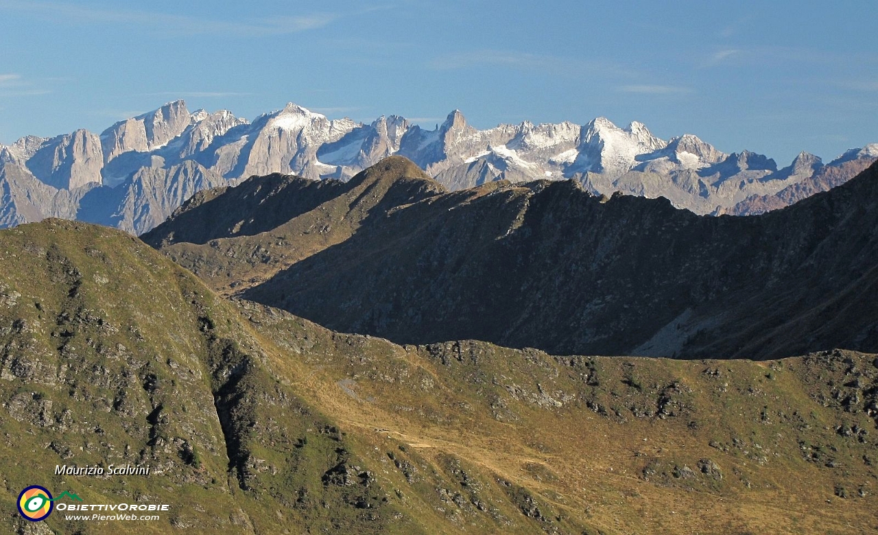 10 Panorama sulle  Alpi Retiche....JPG